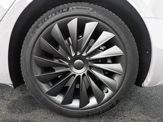 Lot de 4 enjoliveurs turbine 18 compatible avec Tesla Model 3 Highland après 092024