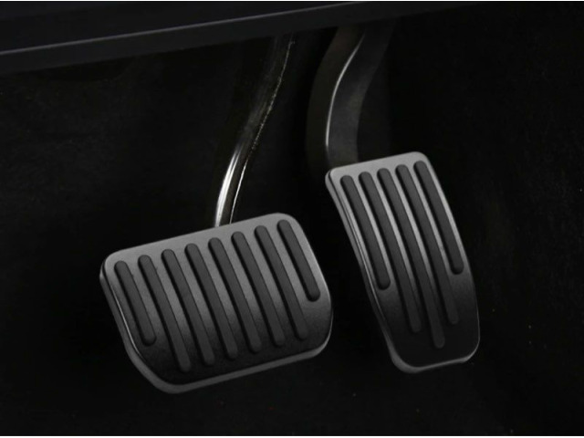 Pédales aluminium compatible avec Tesla  noir